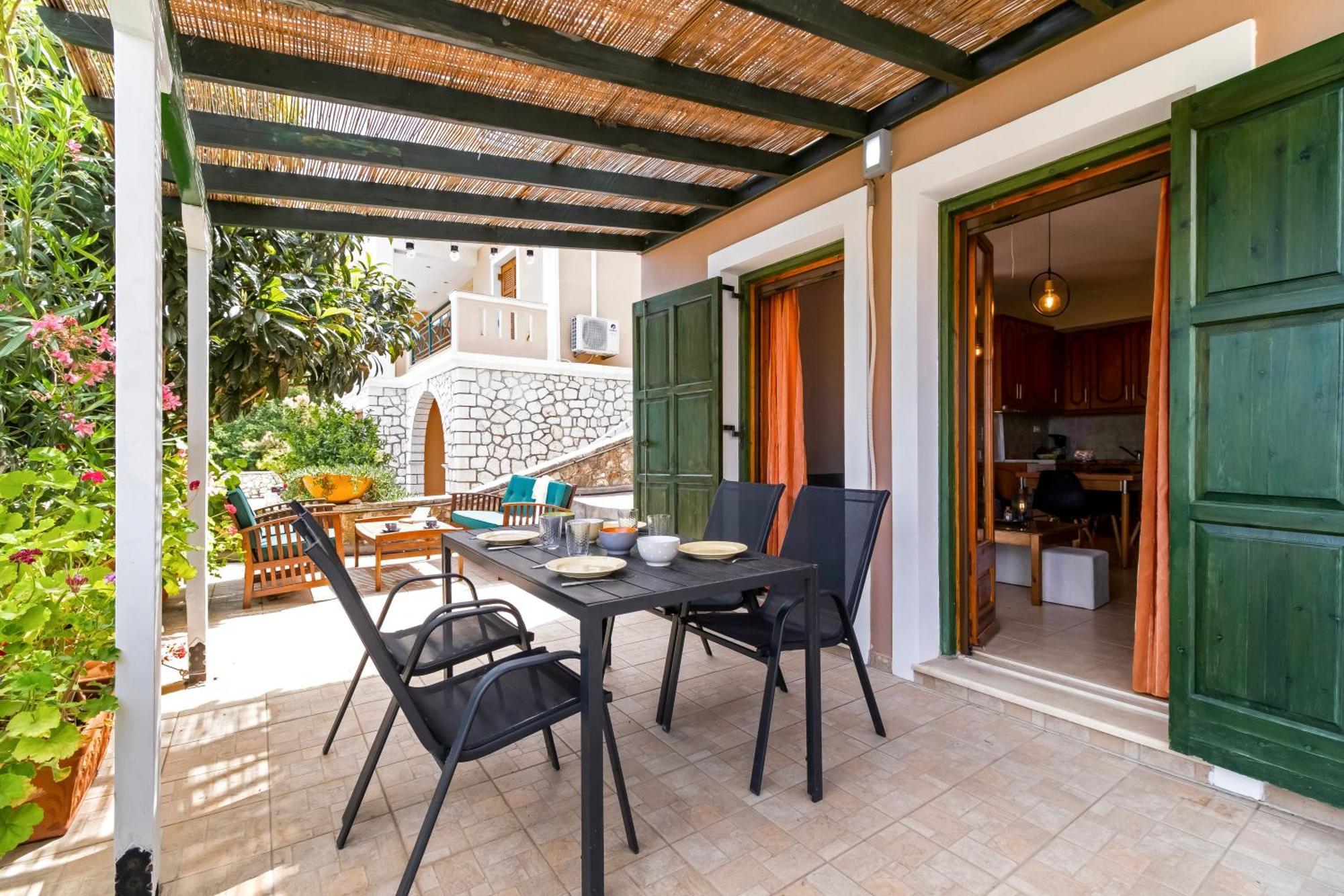 Theasea House Apartment Ayios Nikitas Luaran gambar