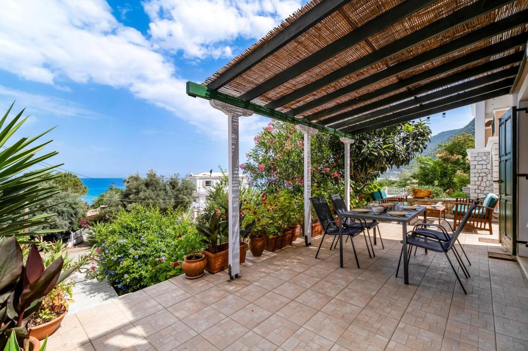 Theasea House Apartment Ayios Nikitas Luaran gambar